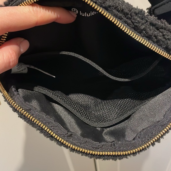 Lululemon everywhere fleece large belt bag.  Used twice. - Picture 2 of 6